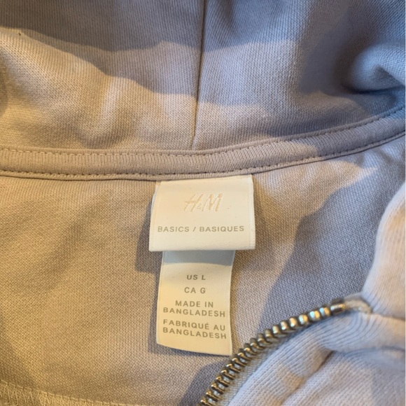 H&M soft purplish grey zip up hoodie, teens and women. - Picture 2 of 2